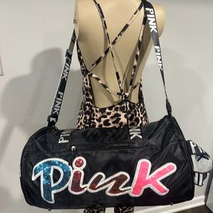 Duffle bag new weekend gym bag large new black